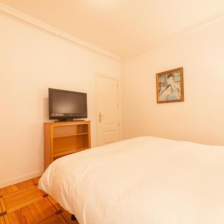 Classical Flat In Barrio Salamanca By Allo Housing Madrid Bagian luar foto