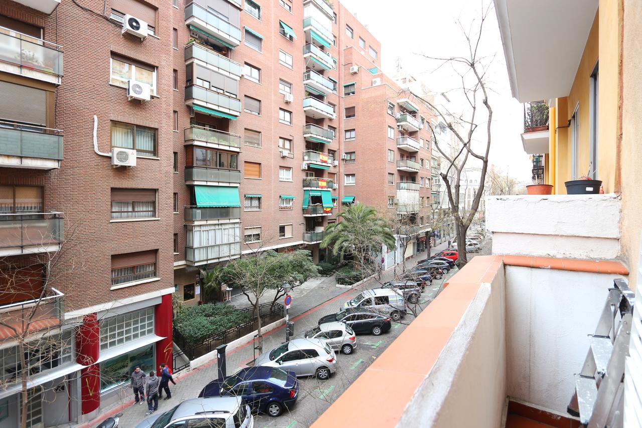 Classical Flat In Barrio Salamanca By Allo Housing Madrid Bagian luar foto