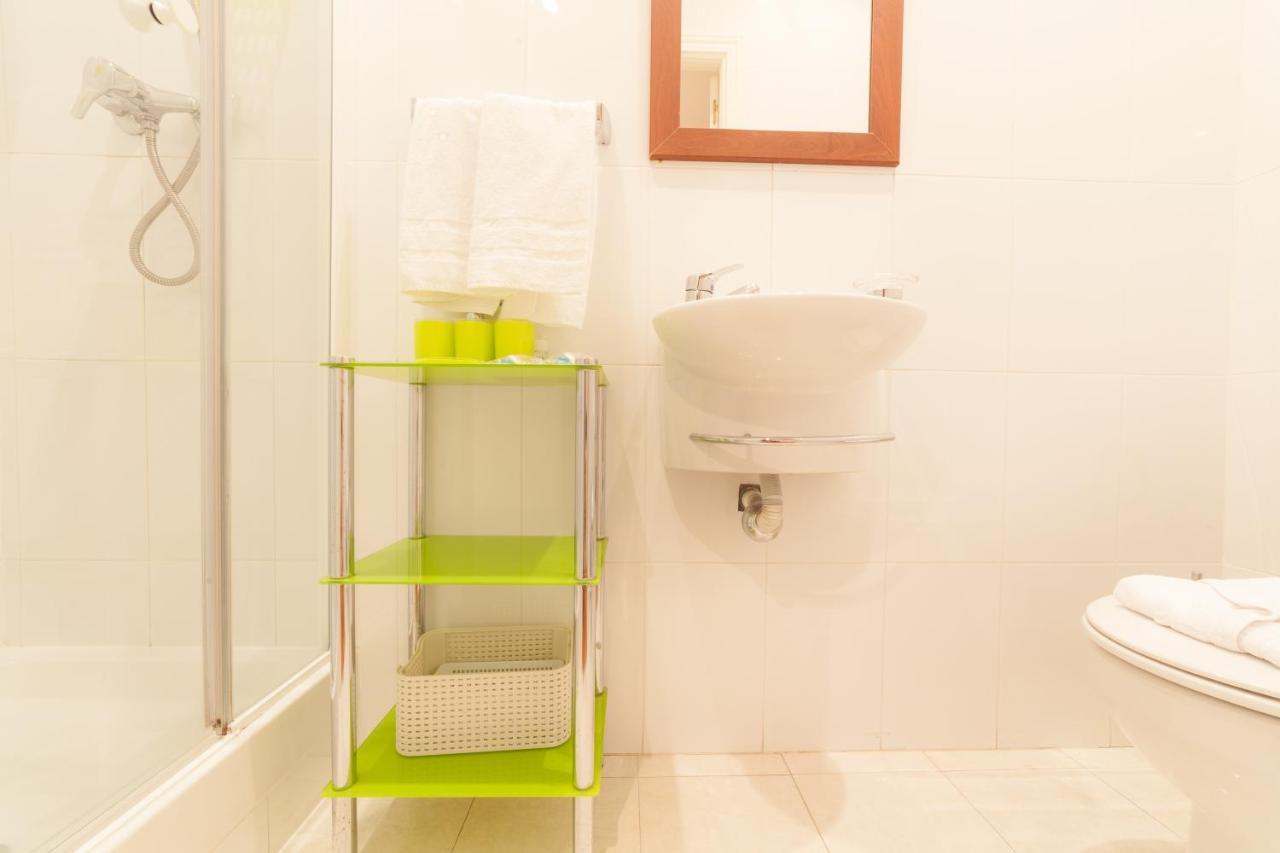 Classical Flat In Barrio Salamanca By Allo Housing Madrid Bagian luar foto